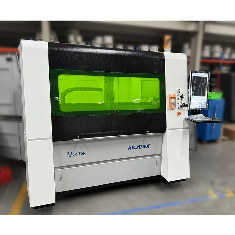 JINAN-Machine de découpe laser - Industrial Laser Metal Cutting Machine avis et prix