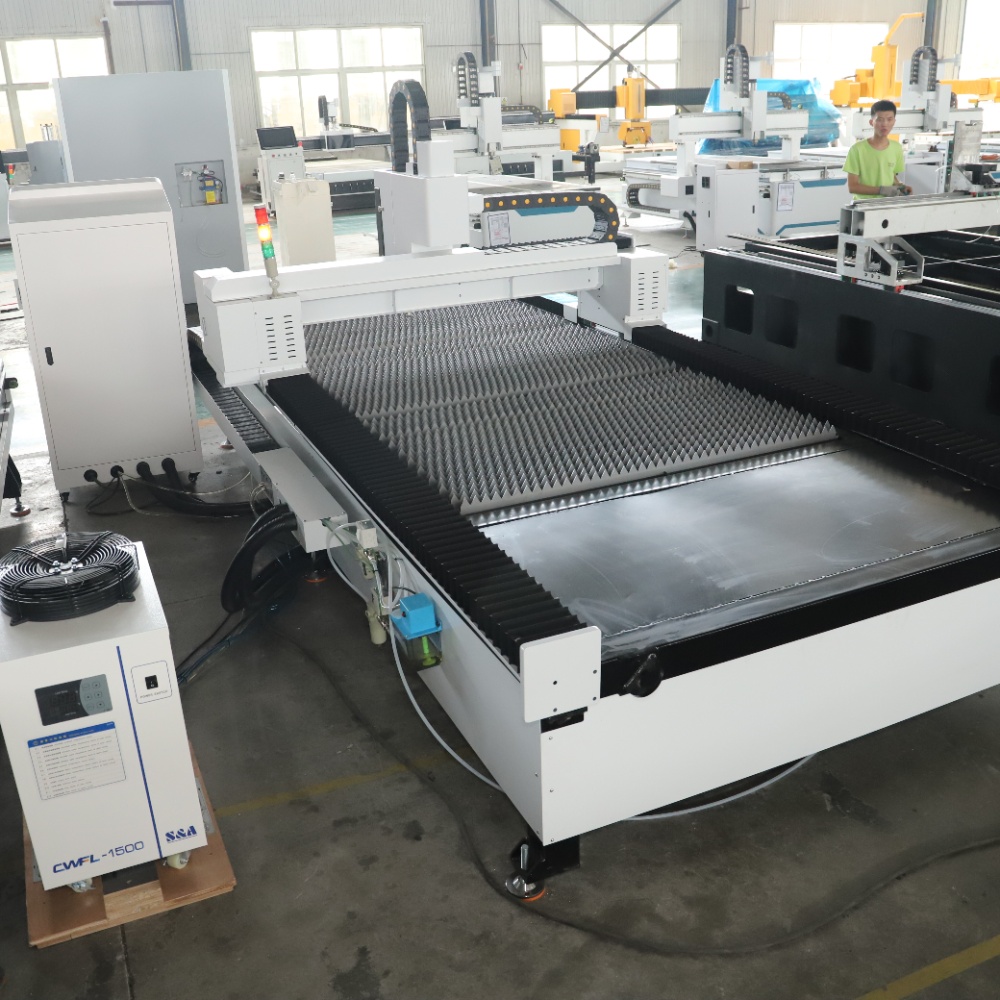 Machine de découpe laser à fib - Industrial Laser Metal Cutting Machine avis et prix